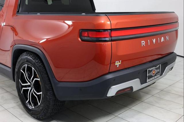 Photo of 2023 Red Canyon Rivian R1T