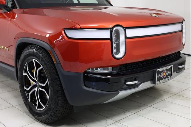 Photo of 2023 Red Canyon Rivian R1T