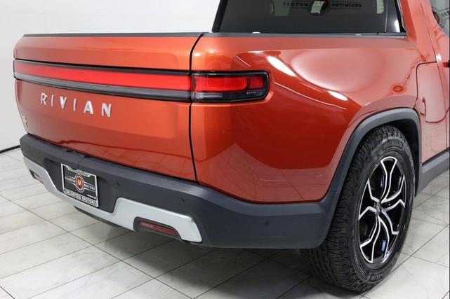 Photo of 2023 Red Canyon Rivian R1T