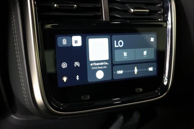 Photo of 2023 Red Canyon Rivian R1T
