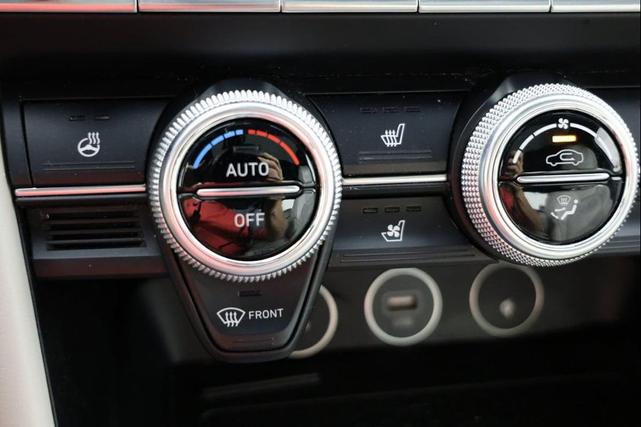 Photo of 2023 Mallorca Blue Genesis G70