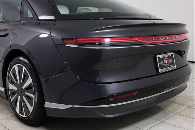 Photo of 2024 Quantum Gray Metallic Lucid Air