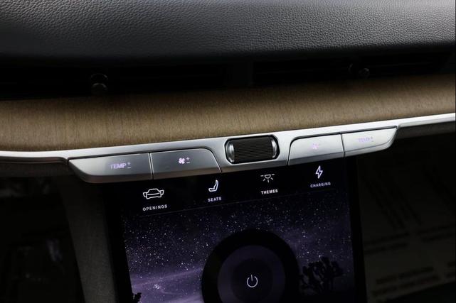 Photo of 2024 Quantum Gray Metallic Lucid Air