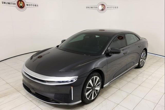 Photo of 2024 Quantum Gray Metallic Lucid Air