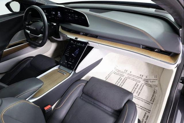 Photo of 2024 Quantum Gray Metallic Lucid Air