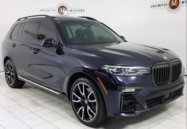 Photo of 2021 Carbon Black Metallic BMW X7