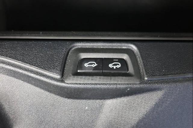 Photo of 2021 Carbon Black Metallic BMW X7