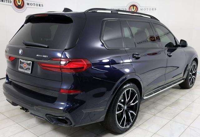 Photo of 2021 Carbon Black Metallic BMW X7