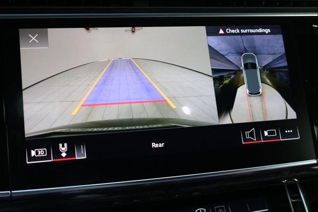 Photo of 2022 Samurai Gray Metallic Audi Q7