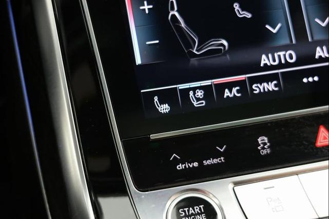 Photo of 2022 Samurai Gray Metallic Audi Q7