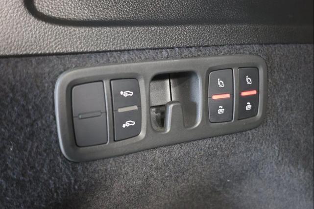 Photo of 2022 Samurai Gray Metallic Audi Q7