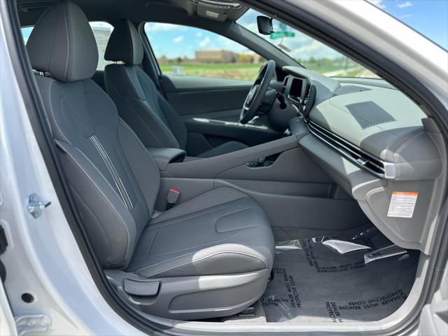 Photo of 2025 Serenity White Hyundai ELANTRA HEV