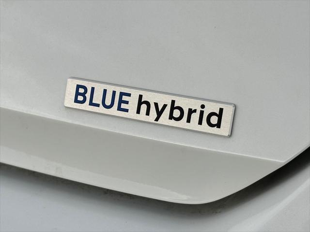 Photo of 2025 Serenity White Hyundai ELANTRA HEV