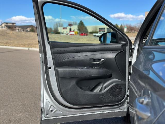 Photo of 2025 Shimmering Silver Hyundai TUCSON