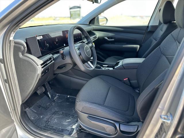 Photo of 2025 Shimmering Silver Hyundai TUCSON