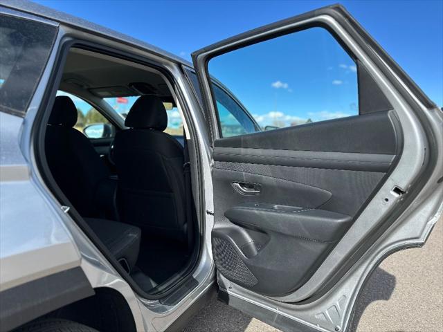 Photo of 2025 Shimmering Silver Hyundai TUCSON