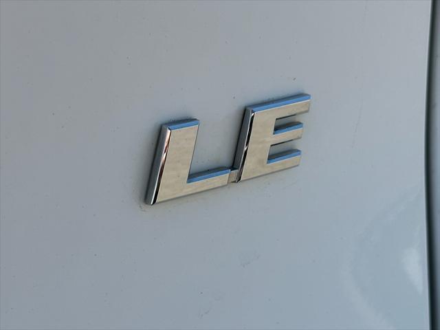 Photo of 2023 Ice Cap Toyota RAV4