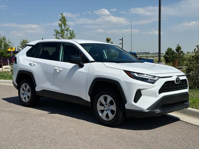 Photo of 2023 Ice Cap Toyota RAV4