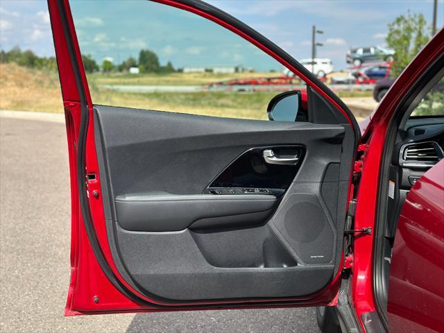 Photo of 2022 Runway Red Kia Niro EV