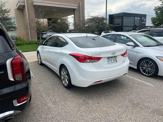 Photo of 2011 Pearl White Hyundai ELANTRA