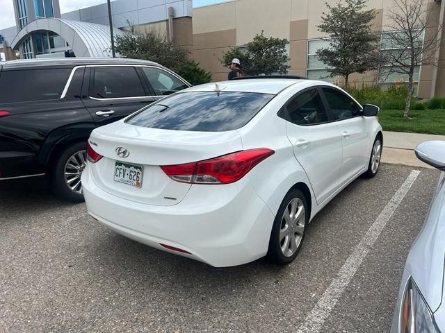 Photo of 2011 Pearl White Hyundai ELANTRA