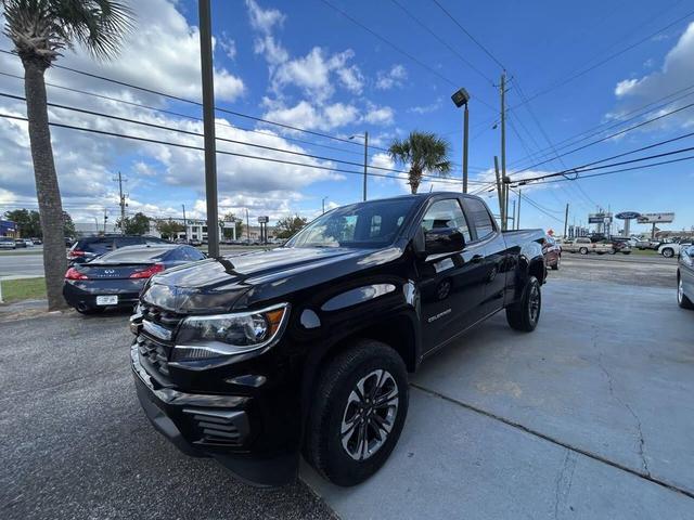 Photo of 2022 Black Chevrolet Colorado
