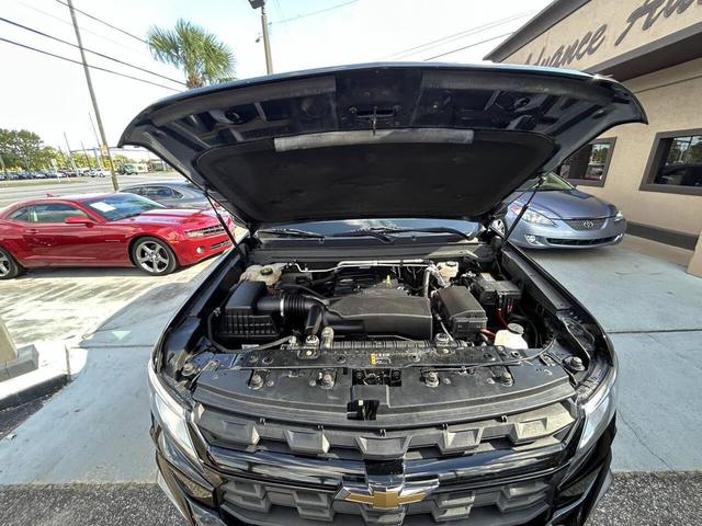 Photo of 2022 Black Chevrolet Colorado