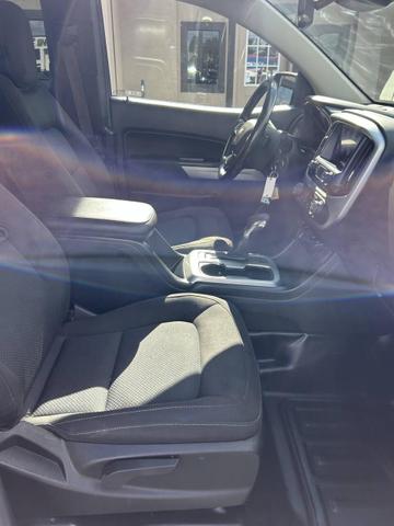 Photo of 2022 Black Chevrolet Colorado