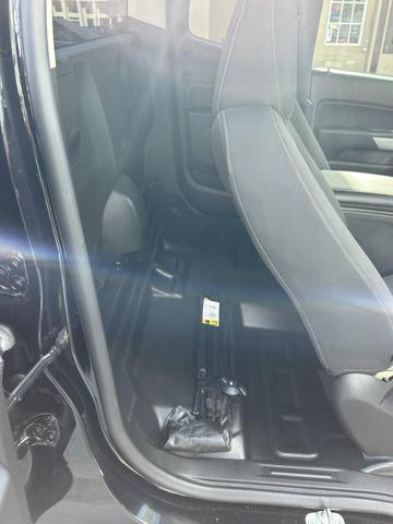 Photo of 2022 Black Chevrolet Colorado