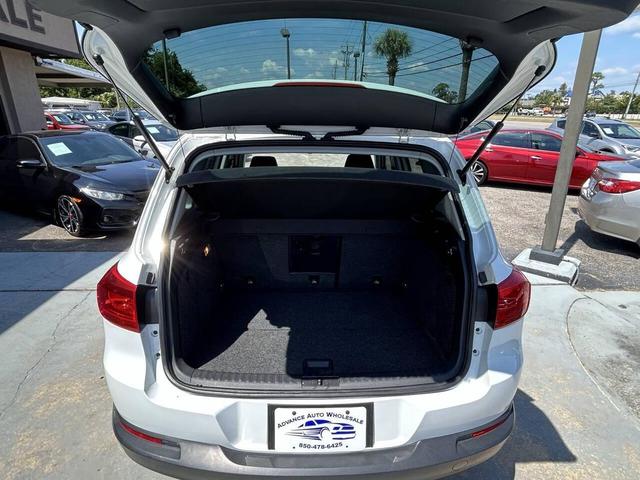 Photo of 2017 White Volkswagen Tiguan