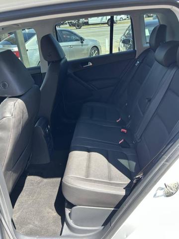 Photo of 2017 White Volkswagen Tiguan