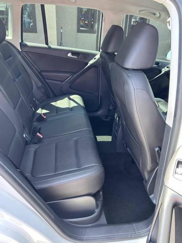 Photo of 2017 White Volkswagen Tiguan