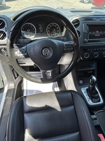 Photo of 2017 White Volkswagen Tiguan