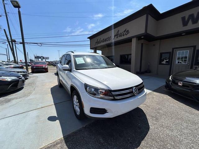 Photo of 2017 White Volkswagen Tiguan