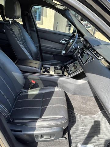 Photo of 2019 Black Land Rover Range Rover Velar