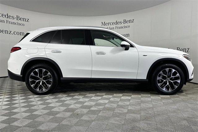 Photo of 2025 Polar White Mercedes-Benz GLC 350e