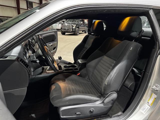 Photo of 2012 Bright Silver Clearcoat Metallic Dodge Challenger
