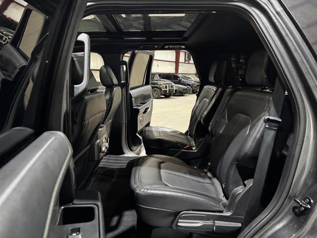 Photo of 2021 Magnetic Metallic Ford Expedition