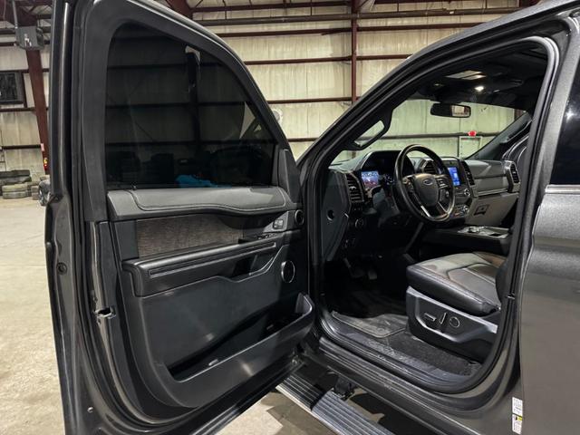 Photo of 2021 Magnetic Metallic Ford Expedition