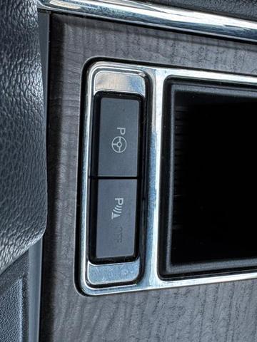 Photo of 2021 Magnetic Metallic Ford Expedition