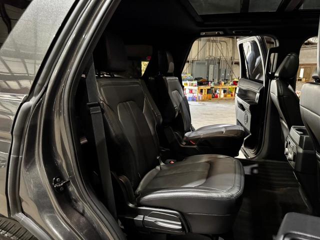 Photo of 2021 Magnetic Metallic Ford Expedition