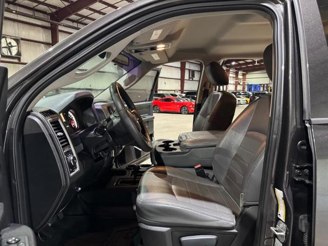 Photo of 2016 Granite Crystal Clearcoat Metallic RAM 2500