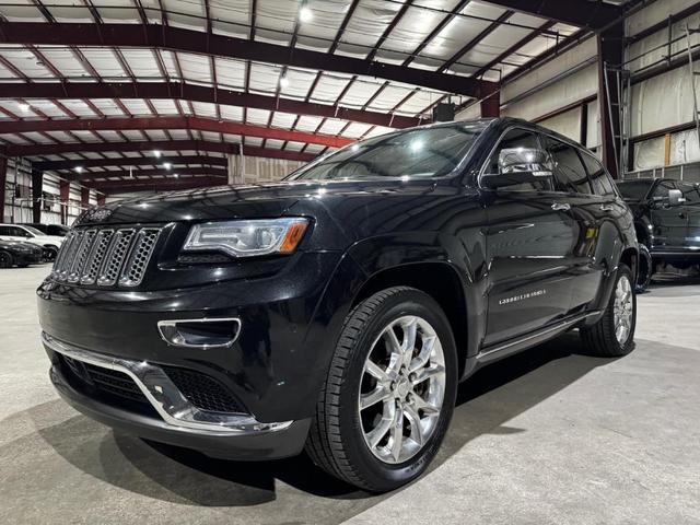 Photo of 2014 Brilliant Black Crystal Pearlcoat Jeep Grand Cherokee