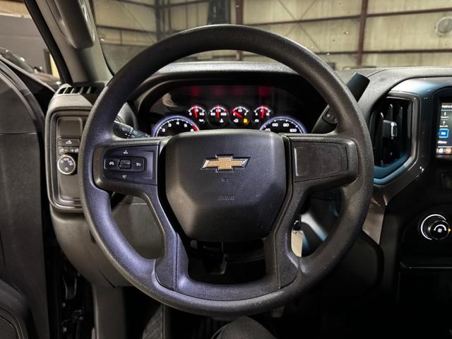 Photo of 2019 Black Chevrolet Silverado 1500