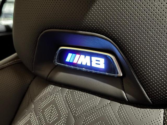 Photo of 2022 Black Sapphire Metallic BMW M8