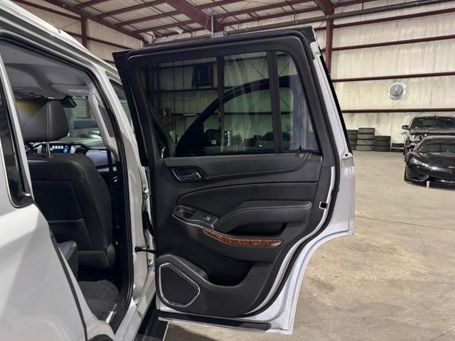 Photo of 2019 Silver Ice Metallic Chevrolet Tahoe