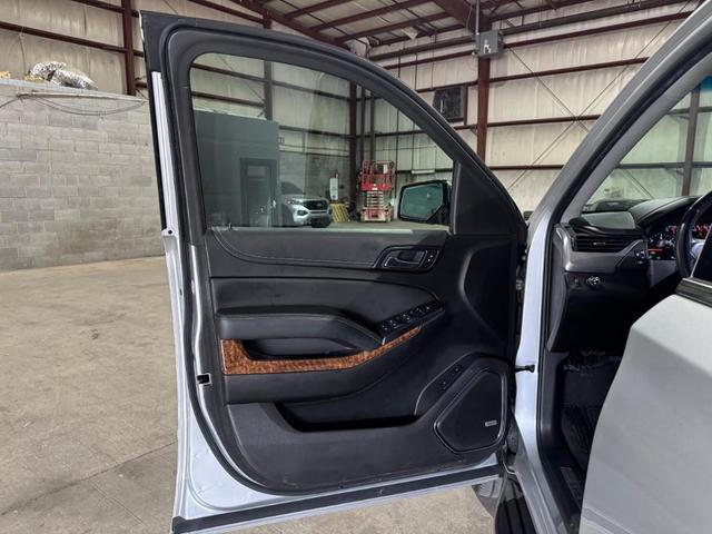 Photo of 2019 Silver Ice Metallic Chevrolet Tahoe