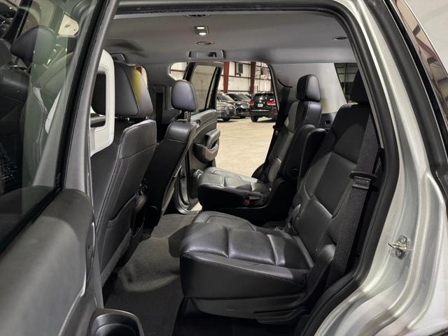 Photo of 2019 Silver Ice Metallic Chevrolet Tahoe