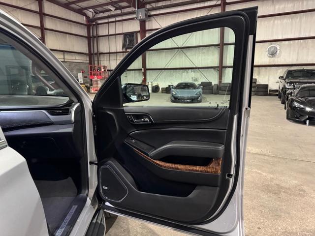 Photo of 2019 Silver Ice Metallic Chevrolet Tahoe