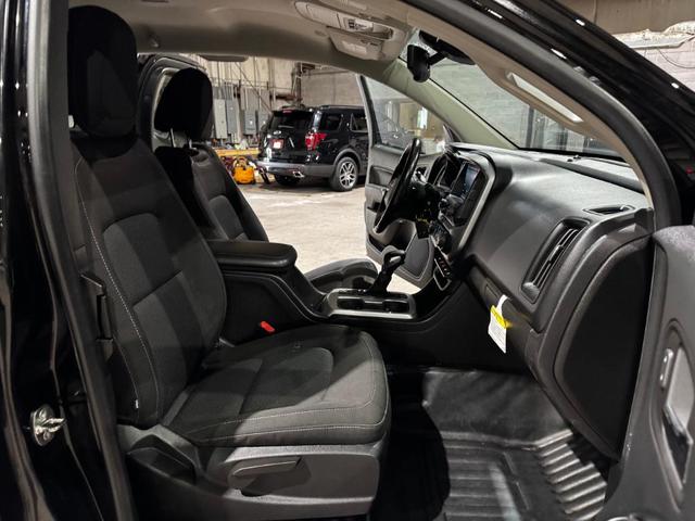 Photo of 2022 Black Chevrolet Colorado